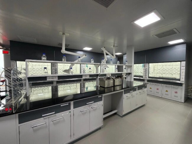 modular laboratory furniture